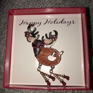 Deck the halls reindeer pin
